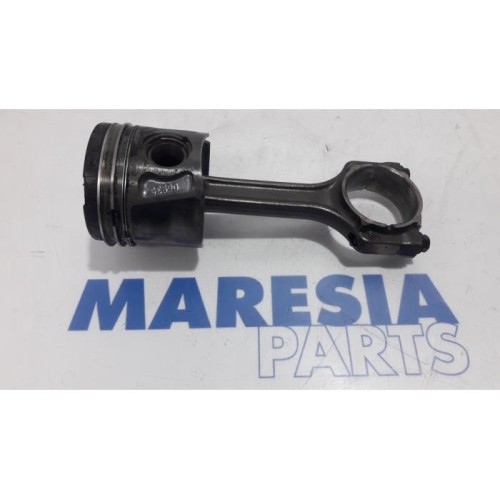 Fiat - Doblo - Piston