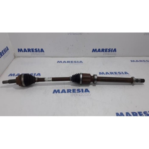 Renault - Clio - Front drive shaft, right