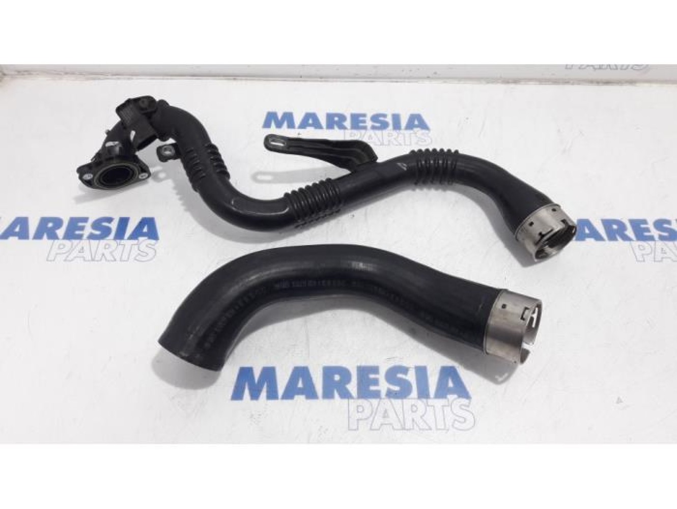 Renault - Clio - Turbo hose