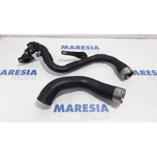 Renault - Clio - Turbo hose