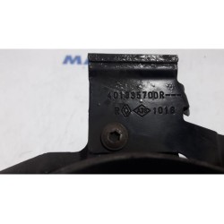 Renault - Clio - Knuckle, front right