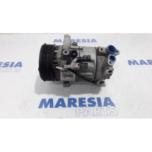 Renault - Clio - Air conditioning pump