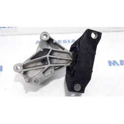 Renault - Clio - Engine mount