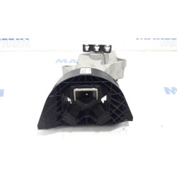 Renault - Clio - Engine mount