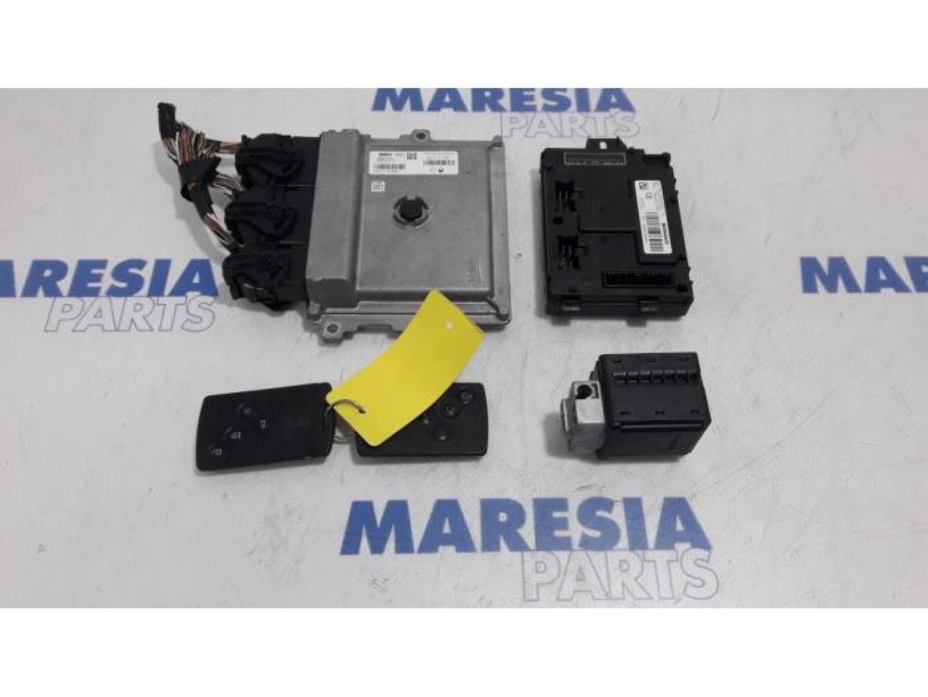 Renault - Clio - Engine management computer