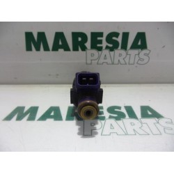 Renault - Megane - Injector (petrol injection)
