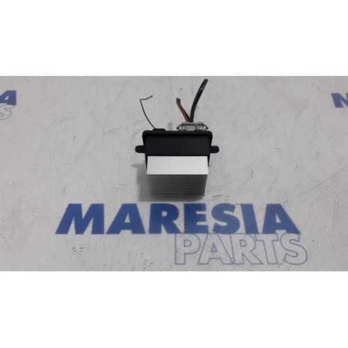 Renault - Clio - Heater resistor