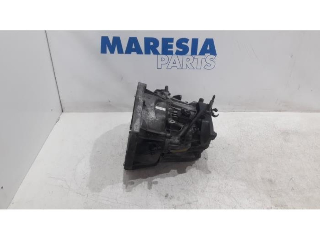 Opel - Vivaro - Gearbox