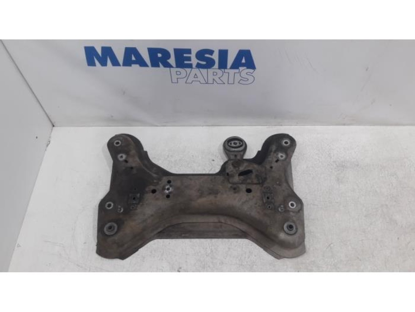 Opel - Vivaro - Subframe