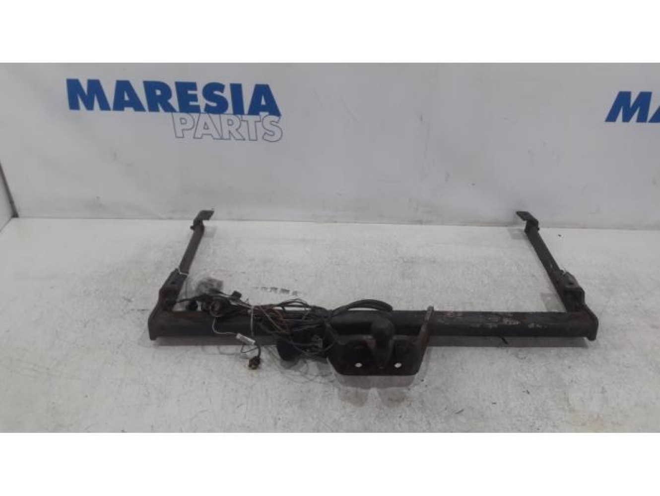 Opel - Vivaro - Towbar