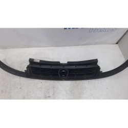 Opel - Vivaro - Grill