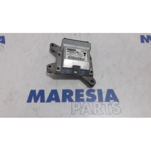 Opel - Vivaro - Airbag Module