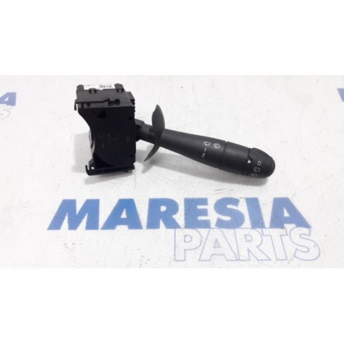 Opel - Vivaro - Wiper switch
