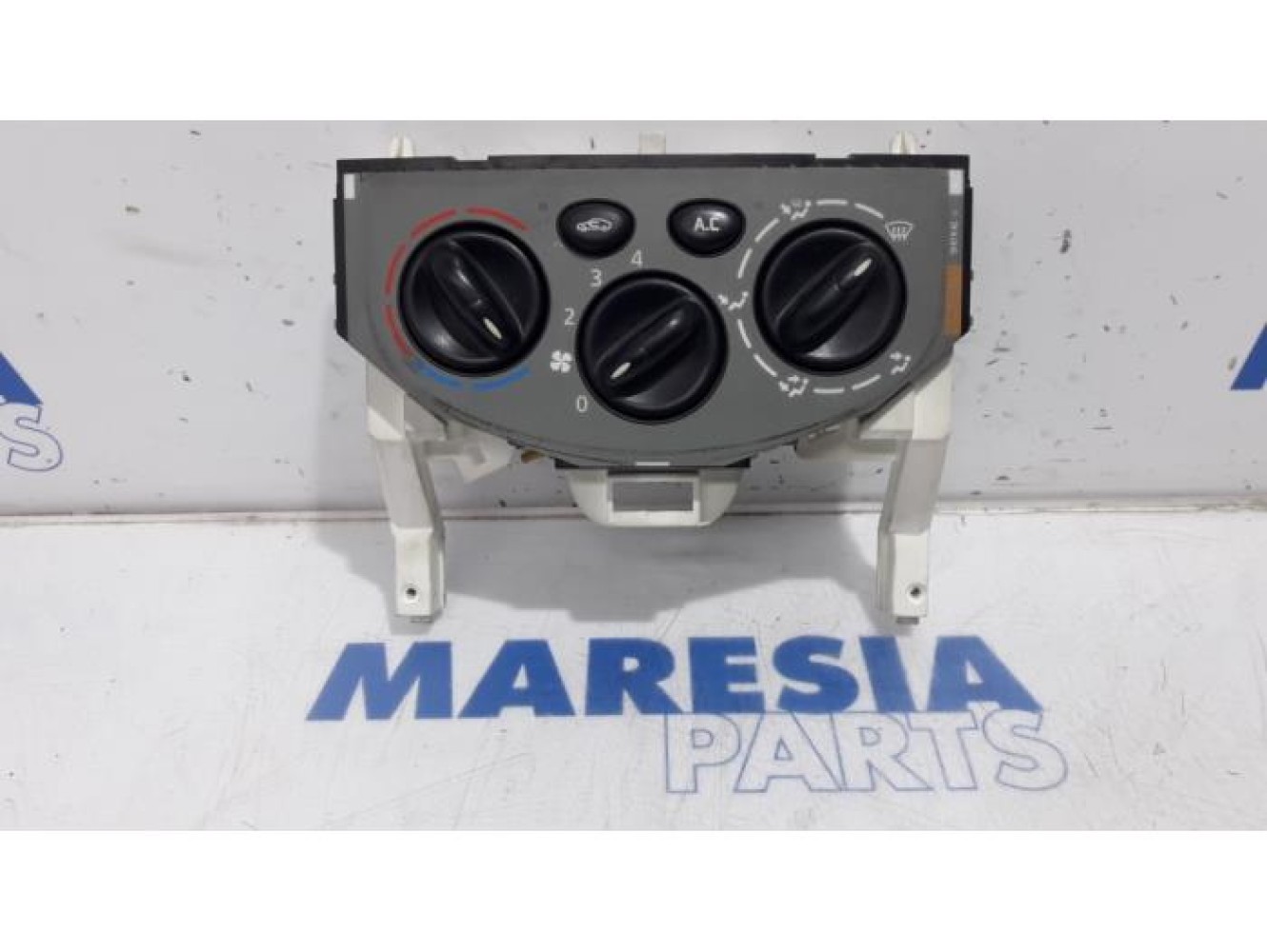 Opel - Vivaro - Panneau de commandes chauffage
