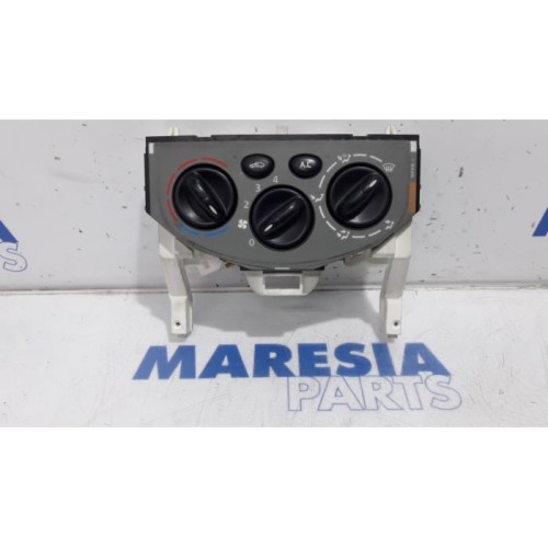 Opel - Vivaro - Heater control panel