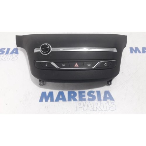 Peugeot - 308 - Radio