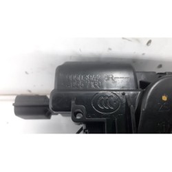 Renault - Captur - Tailgate lock mechanism