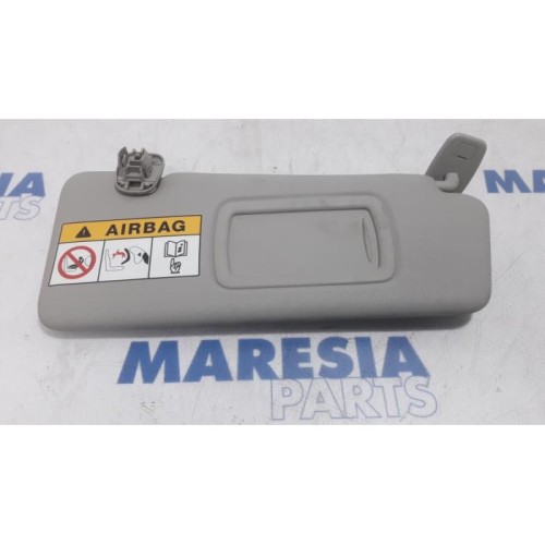 Renault - Captur - Sun visor