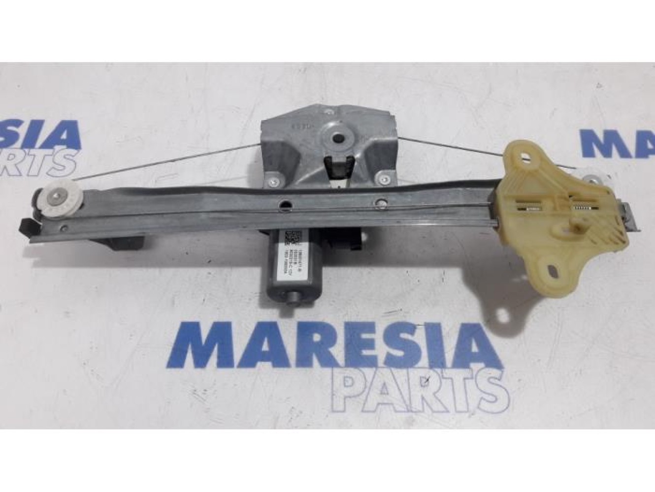 Renault - Captur - Rear door window mechanism 4-door, right