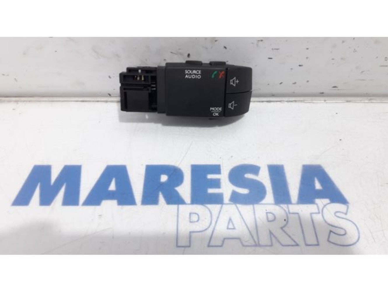 Renault - Captur - Commande radio volant