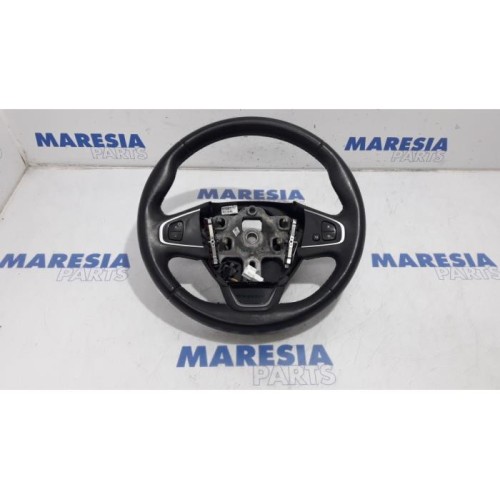 Renault - Captur - Steering wheel