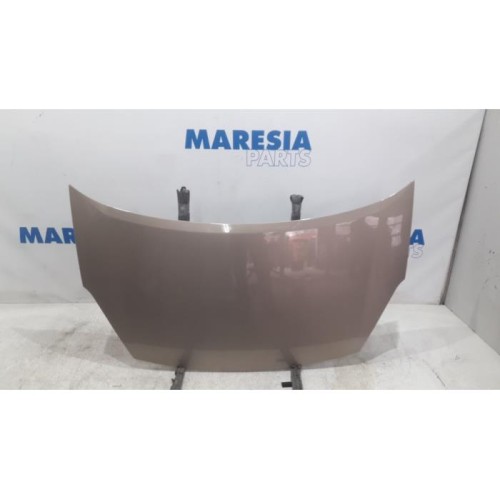 Peugeot - Partner - Bonnet