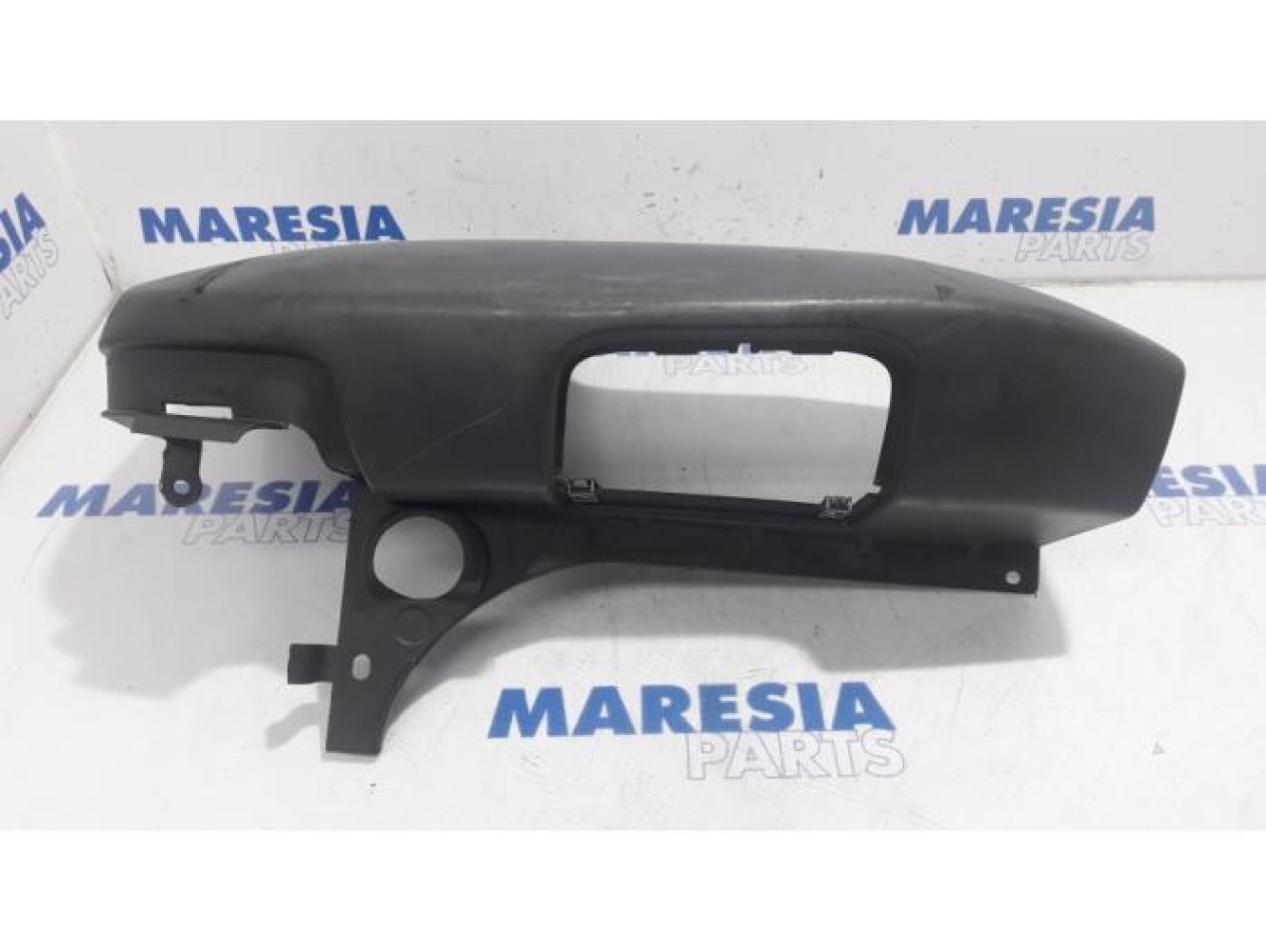 Opel - Vivaro - Rear bumper component, left