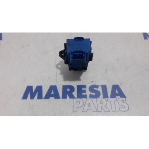 Peugeot - Partner - Cooling fan resistor