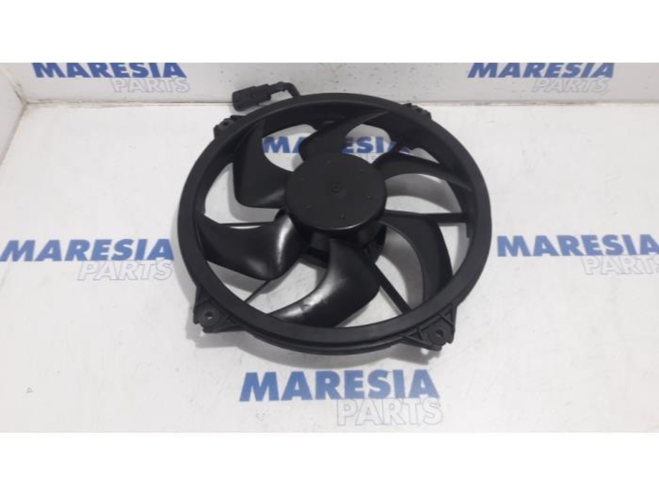Peugeot - Partner - Fan motor