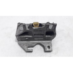 Renault - Captur - Engine mount