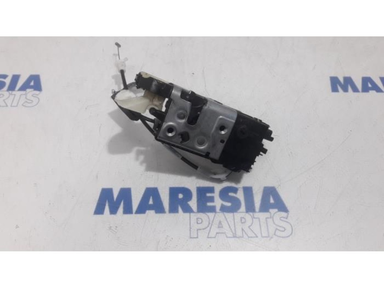 Peugeot - 208 - Door lock mechanism 4-door, front left