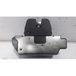 Peugeot - 208 - Tailgate lock mechanism