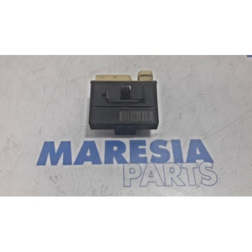 Peugeot - Partner - Glow plug relay