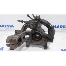 Renault - Megane - Knuckle, front right