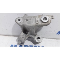 Renault - Megane - Engine mount