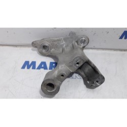 Renault - Megane - Engine mount