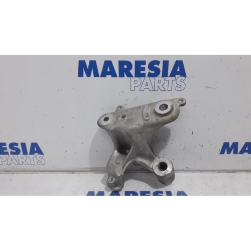 Renault - Megane - Support moteur