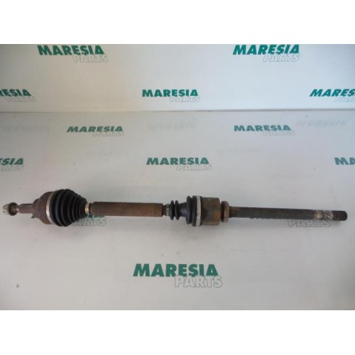 Renault - Laguna - Front drive shaft, right