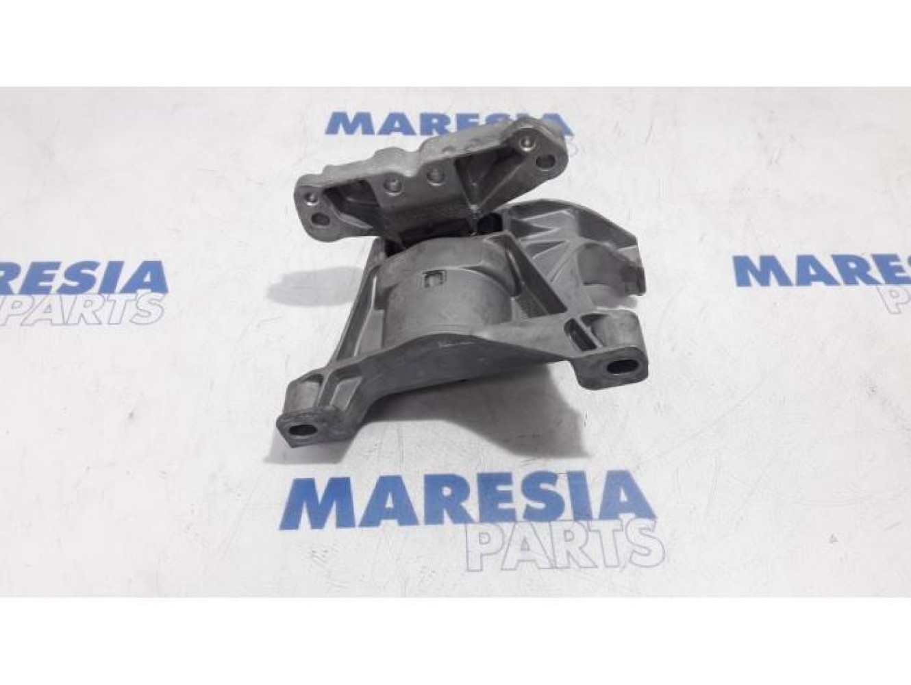 Citroen - C4 Picasso - Engine mount