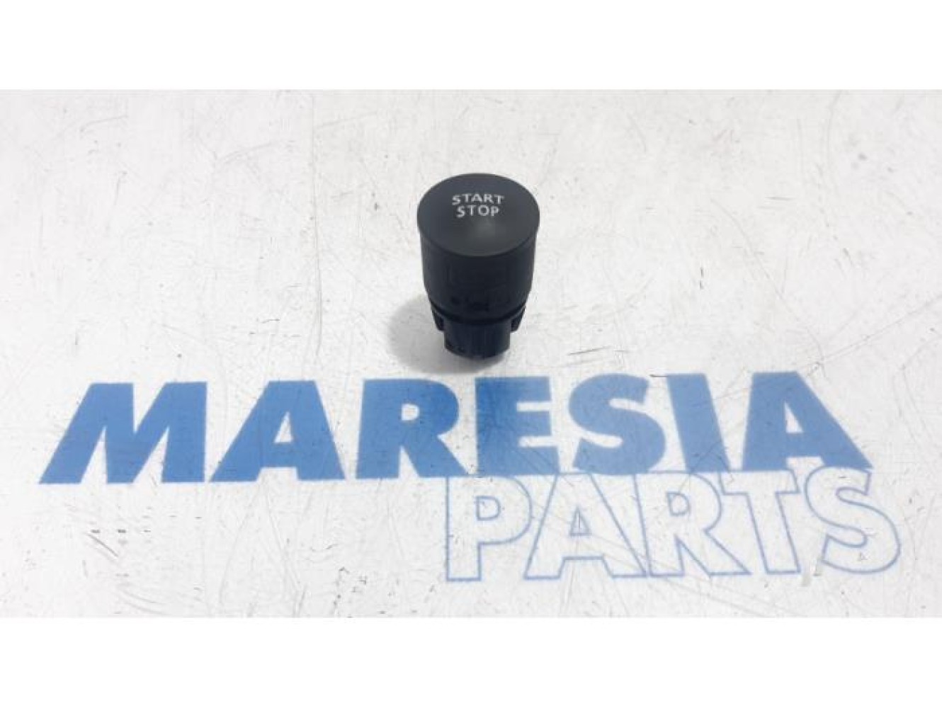 Renault - Megane - Start/stop switch