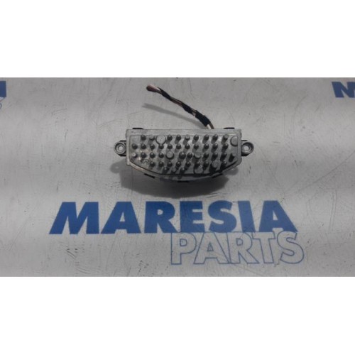 Renault - Megane - Heater resistor