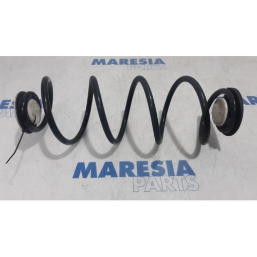Citroen - C4 Picasso - Rear coil spring