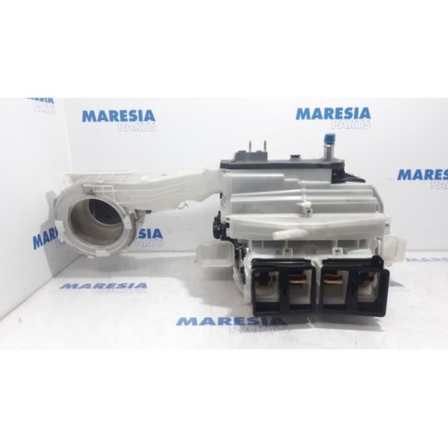 Citroen - C4 Picasso - Heater housing
