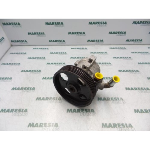 Peugeot - 306 - Power steering pump