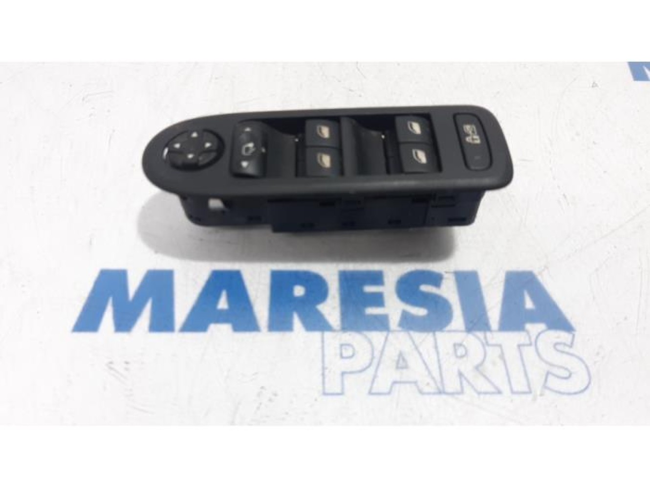 Citroen - C5 - Multi-functional window switch