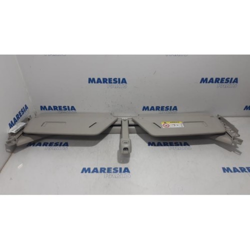 Citroen - C4 Picasso - Sun visor