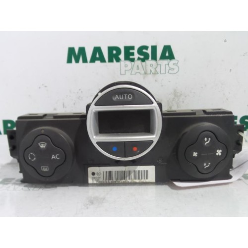 Renault - Megane - Heater control panel