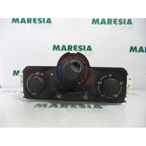 Renault - Megane - Heater control panel