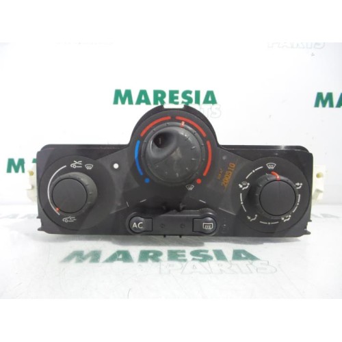 Renault - Megane - Heater control panel