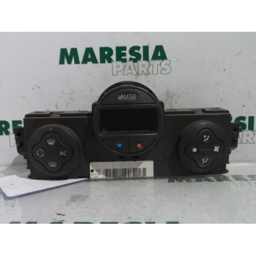 Renault - Megane - Heater control panel
